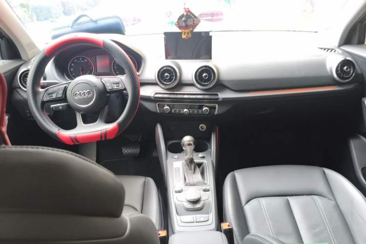 Used Audi Q2L 2023 35TFSI Fashion Dynamic Model Interior 2