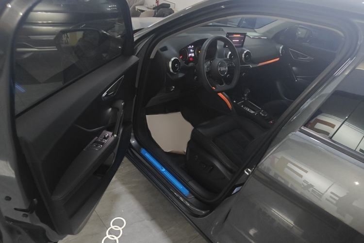 Used Audi Q2L 2023 35TFSI Fashion Dynamic Model Interior 3