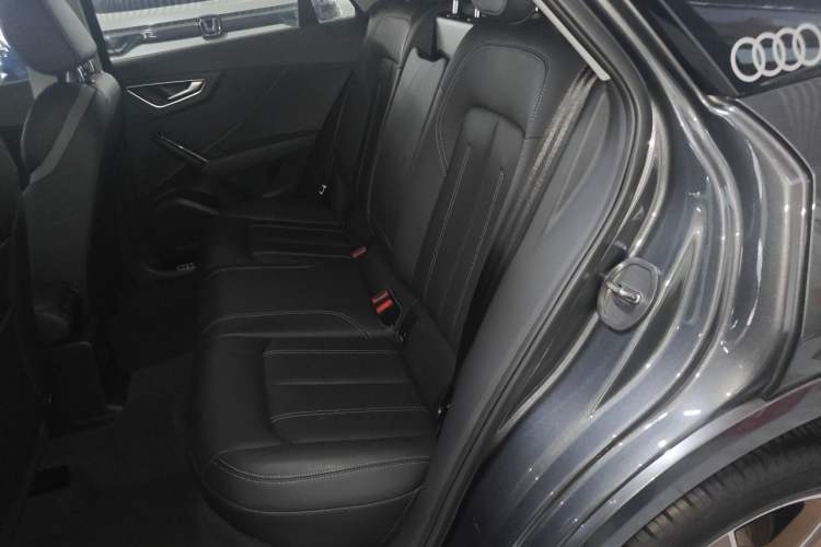 Used Audi Q2L 2023 35TFSI Fashion Dynamic Model Interior 4