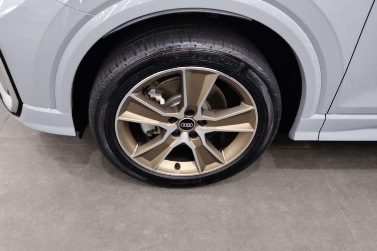 Used Audi Q2L 2023 35TFSI Fashion Dynamic Model Left Front Wheel Hub
