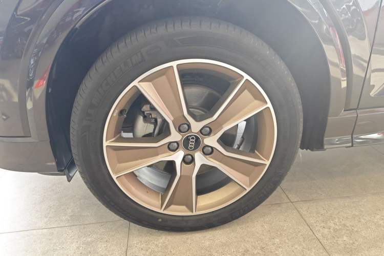 Used Audi Q2L 2023 35TFSI Fashion Dynamic Model Left Front Wheel Hub