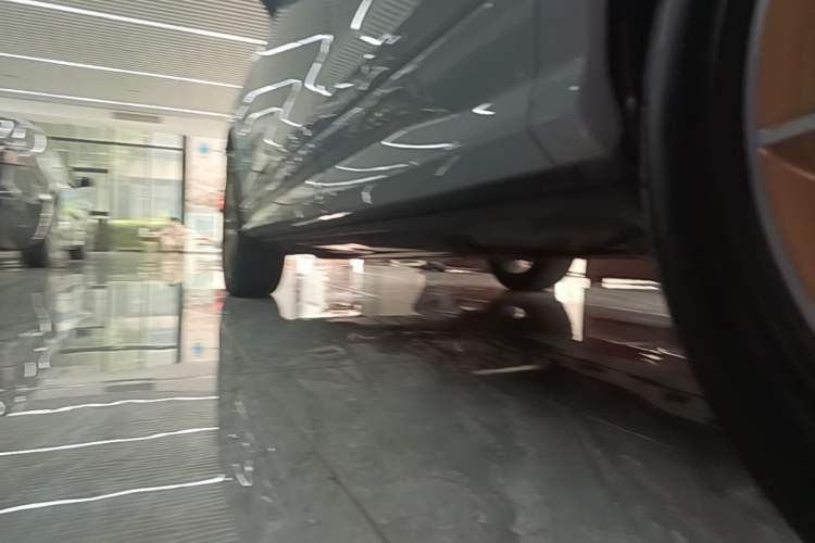 Used Audi Q2L 2023 35TFSI Fashion Dynamic Model Left Side Sill