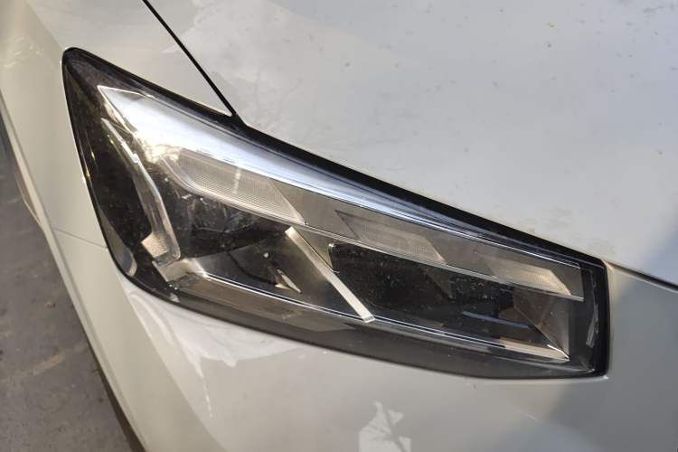 Used Audi Q2L 2023 35TFSI Fashion Dynamic Model Right Front Headlight