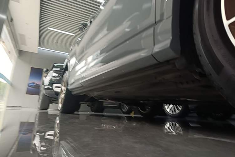 Used Audi Q2L 2023 35TFSI Fashion Dynamic Model Right Side Sill