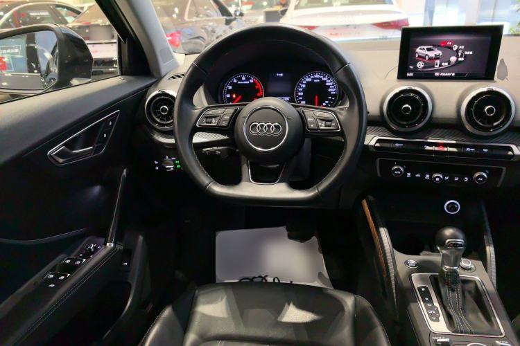 Used Audi Q2L 2023 35TFSI Fashion Dynamic Model Steering Wheel