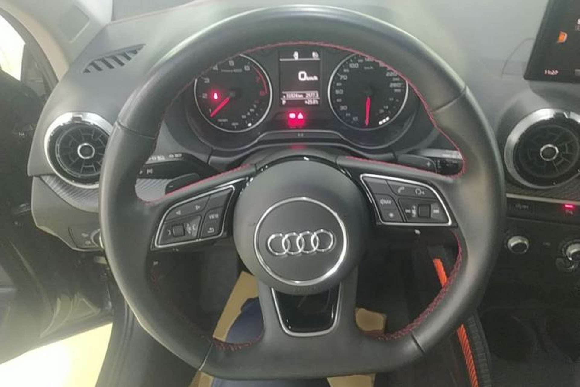 Used Audi Q2L 2023 35TFSI Progressive Dynamic Edition Steering Wheel