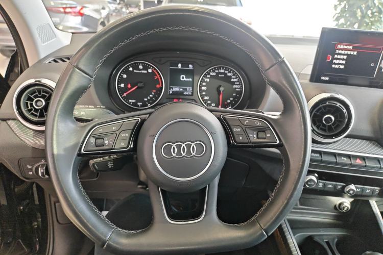 Used Audi Q2L 2023 35TFSI Fashion Dynamic Model Steering Wheel