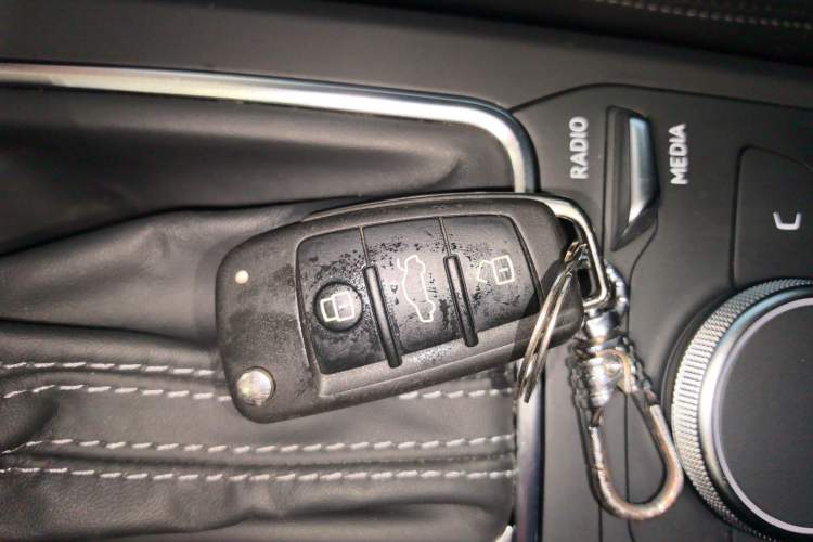 Used Audi Q2L 2023 35TFSI Fashion Dynamic Model Vehicle Key