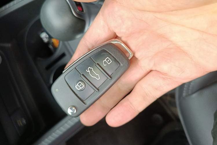 Used Audi Q2L 2023 35TFSI Fashion Dynamic Model Vehicle Key