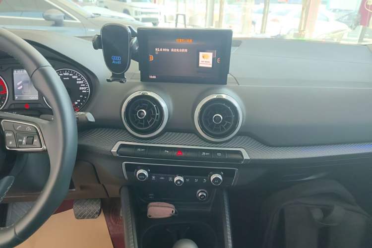 Used Audi Q2L 2023 35TFSI Fashion Dynamic Model Audio And AC Panel