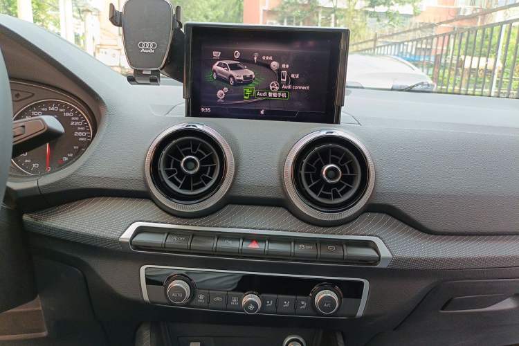 Used Audi Q2L 2023 35TFSI Fashion Dynamic Model Audio And AC Panel