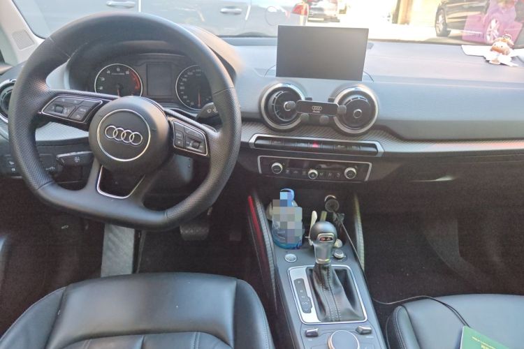 Used Audi Q2L 2023 35TFSI Fashion Dynamic Model Center Console