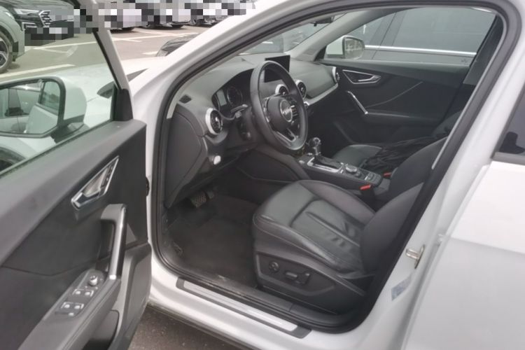 Used Audi Q2L 2023 35TFSI Fashionable and Elegant Model Driver Seat