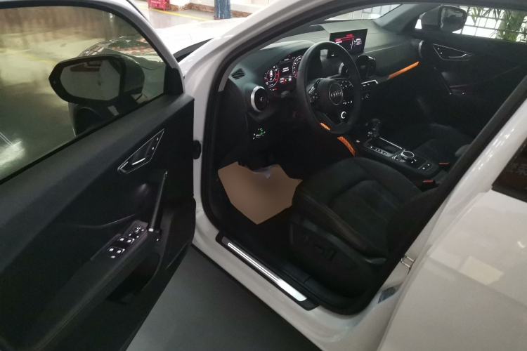 Used Audi Q2L 2023 35TFSI Luxury Dynamic Edition Driver Seat