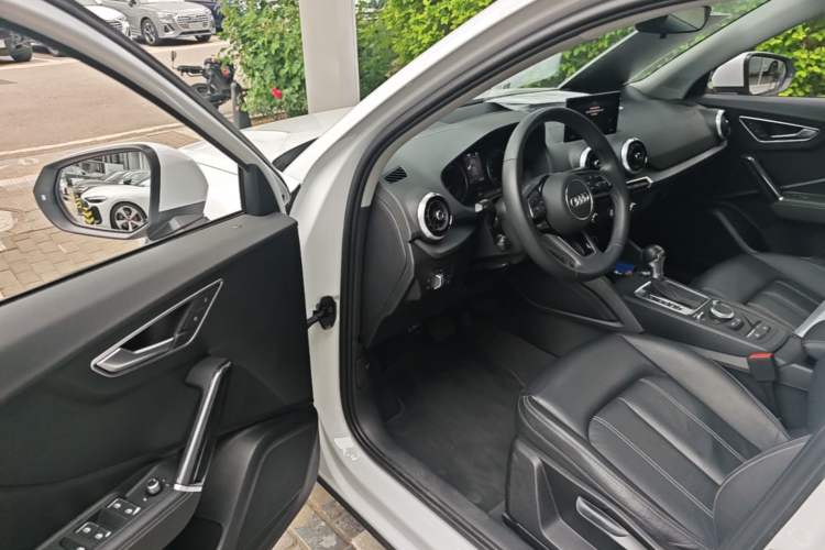 Used Audi Q2L 2023 35TFSI Advanced Elegant Model Driver Seat