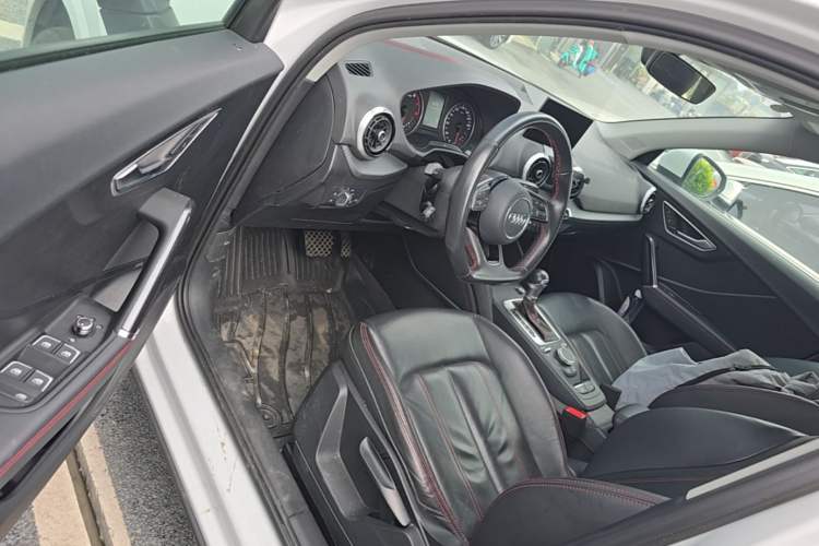 Used Audi Q2L 2023 35TFSI Progressive Dynamic Edition Driver Seat