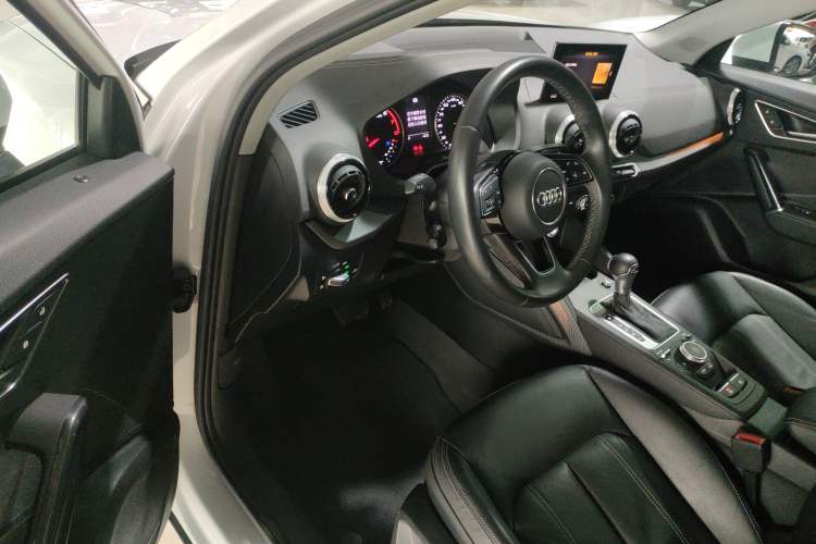 Used Audi Q2L 2023 35TFSI Advanced Elegant Model Driver Seat