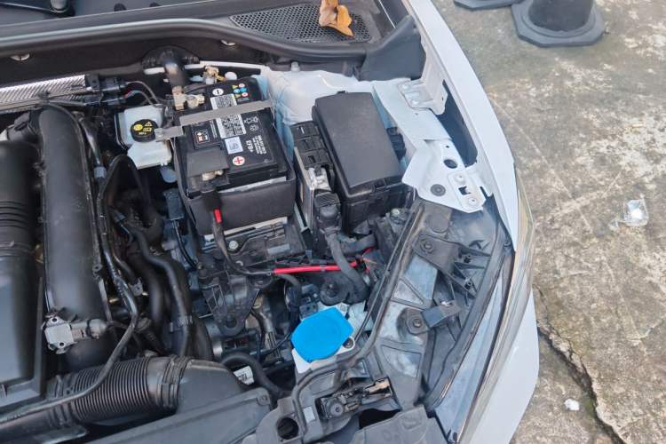 Used Audi Q2L 2023 35TFSI Fashion Dynamic Model Engine Bay Left