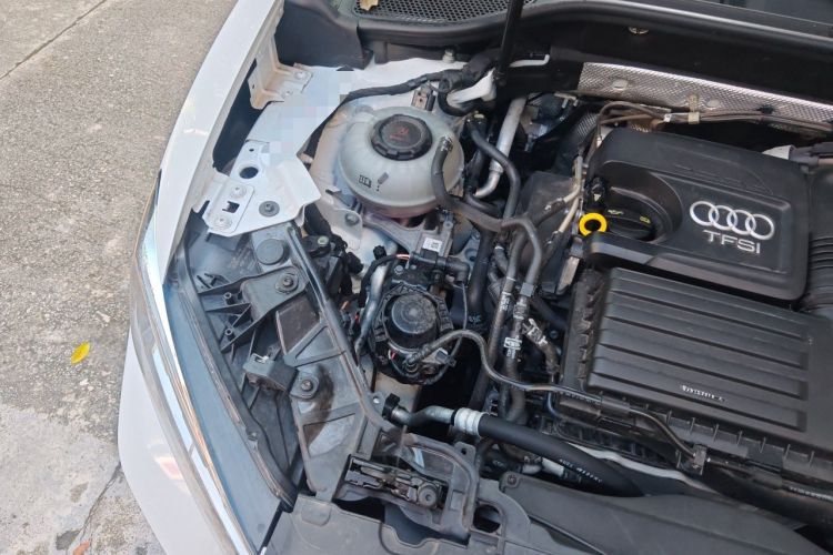 Used Audi Q2L 2023 35TFSI Fashion Dynamic Model Engine Bay Right