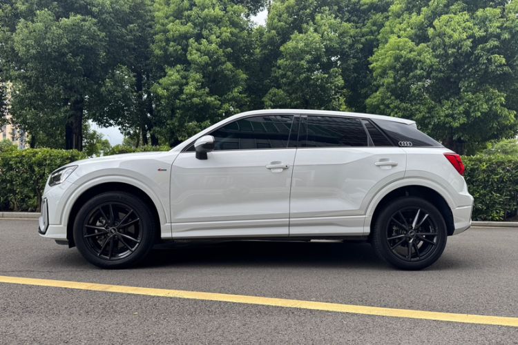 Used Audi Q2L 2023 35TFSI Progressive Dynamic Edition Exterior 2