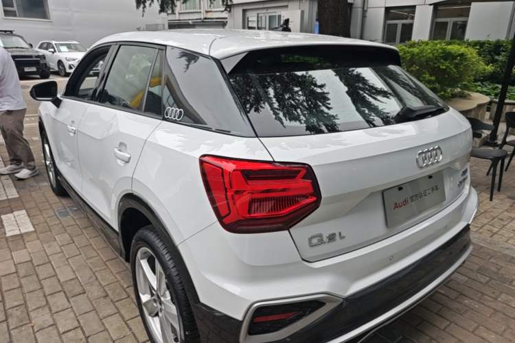 Used Audi Q2L 2023 35TFSI Advanced Elegant Model Exterior 2