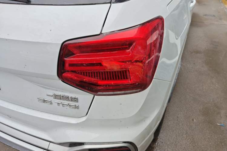 Used Audi Q2L 2023 35TFSI Fashion Dynamic Model Exterior 3