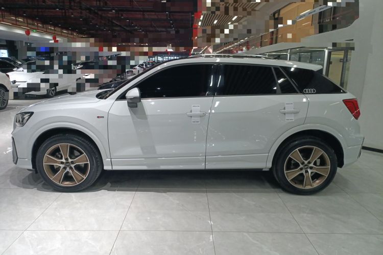 Used Audi Q2L 2023 35TFSI Fashion Dynamic Model Exterior 3