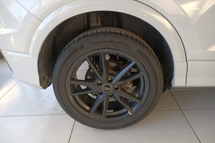 Used Audi Q2L 2023 35TFSI Progressive Dynamic Edition Exterior 8