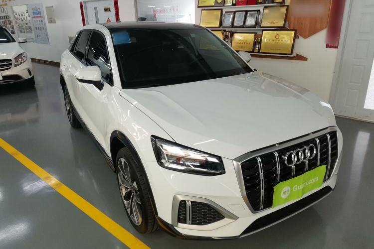 Used Audi Q2L 2023 35TFSI Luxury Dynamic Edition Front Right 45 Deg