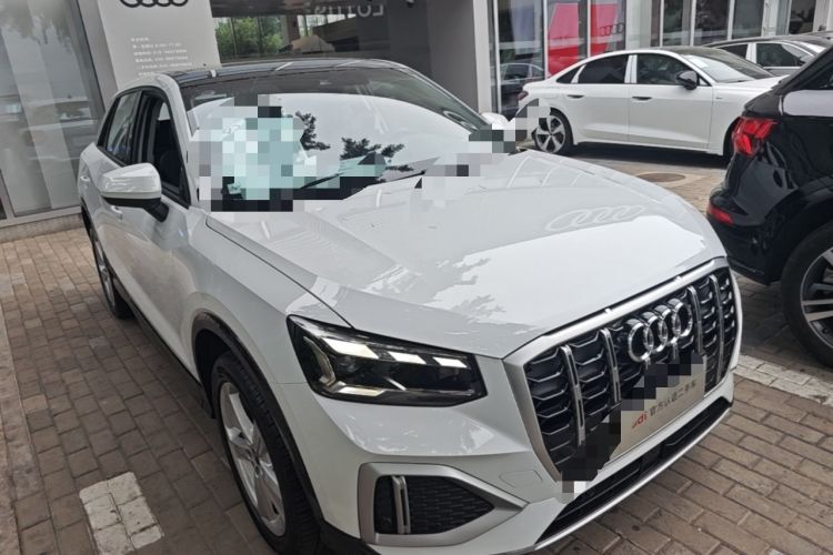 Used Audi Q2L 2023 35TFSI Advanced Elegant Model Front Right 45 Deg