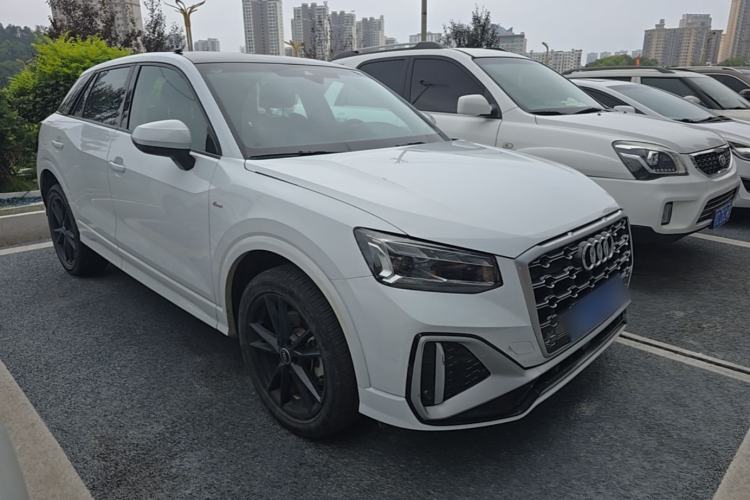 Used Audi Q2L 2023 35TFSI Progressive Dynamic Edition Front Right 45 Deg