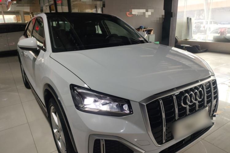 Used Audi Q2L 2023 35TFSI Advanced Elegant Model Front Right 45 Deg
