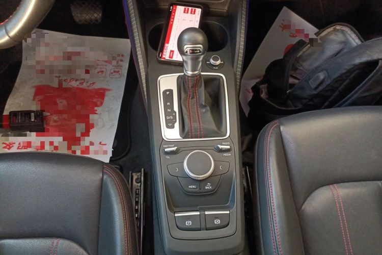 Used Audi Q2L 2023 35TFSI Progressive Dynamic Edition Gear Lever