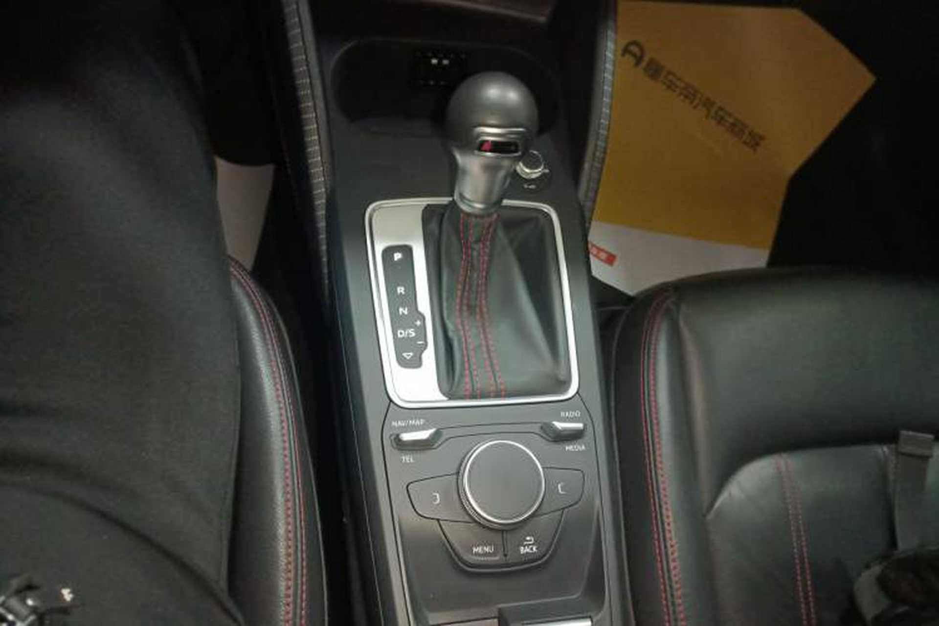 Used Audi Q2L 2023 35TFSI Progressive Dynamic Edition Gear Lever