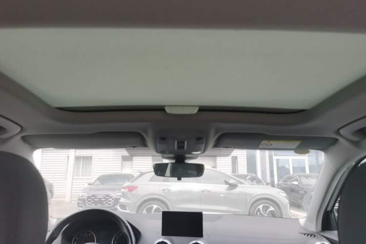Used Audi Q2L 2023 35TFSI Fashionable and Elegant Model Headliner