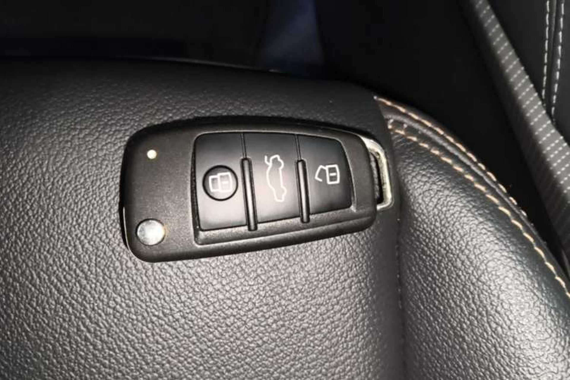 Used Audi Q2L 2023 35TFSI Luxury Dynamic Edition Interior 1