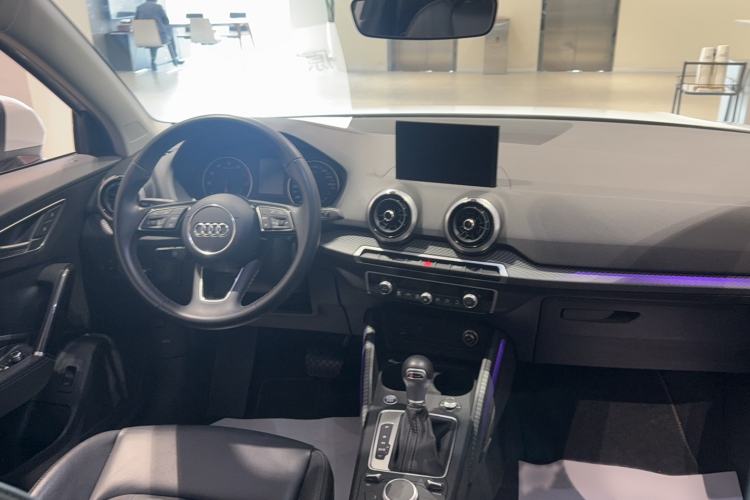 Used Audi Q2L 2023 35TFSI Fashionable and Elegant Model Interior 2