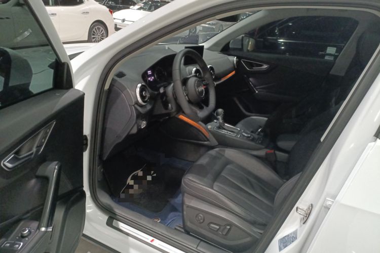 Used Audi Q2L 2023 35TFSI Fashion Dynamic Model Interior 3