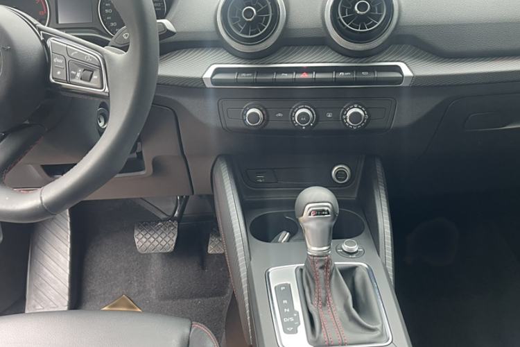 Used Audi Q2L 2023 35TFSI Progressive Dynamic Edition Interior 3