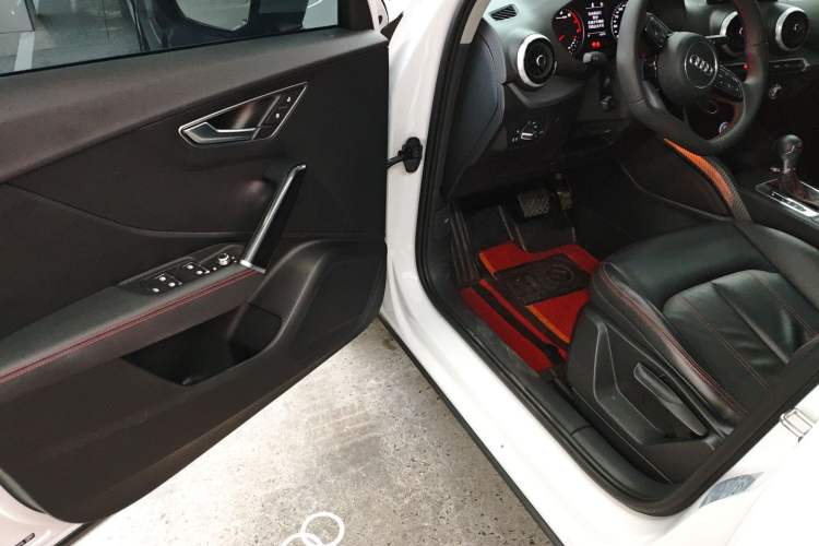 Used Audi Q2L 2023 35TFSI Progressive Dynamic Edition Interior 3