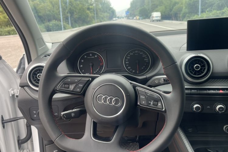 Used Audi Q2L 2023 35TFSI Progressive Dynamic Edition Interior 5