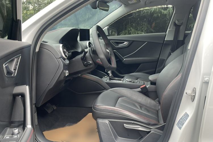 Used Audi Q2L 2023 35TFSI Progressive Dynamic Edition Interior 6