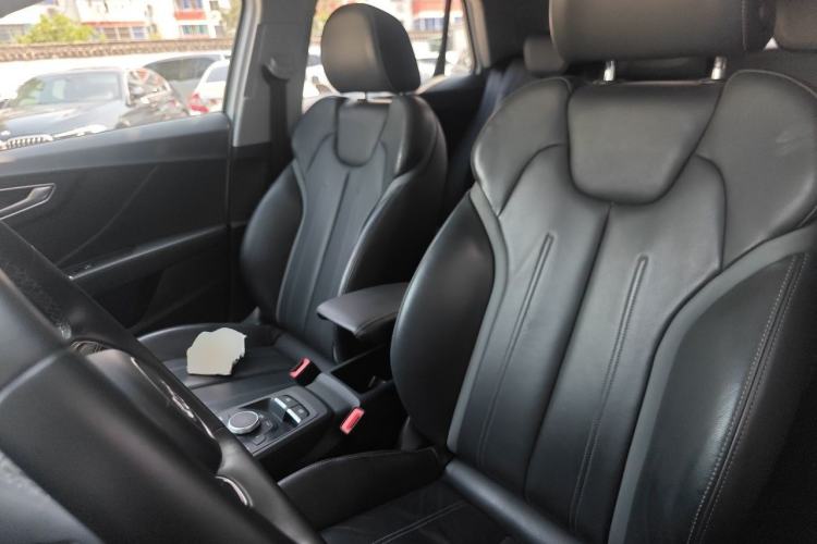 Used Audi Q2L 2023 35TFSI Fashion Dynamic Model Left Front Seat