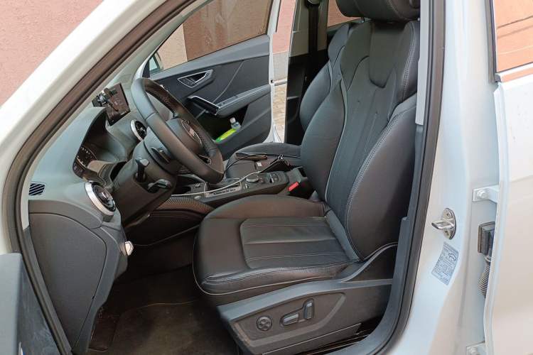Used Audi Q2L 2023 35TFSI Fashion Dynamic Model Left Front Seat