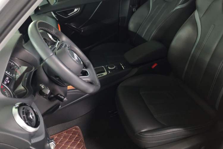 Used Audi Q2L 2023 35TFSI Fashion Dynamic Model Left Front Seat
