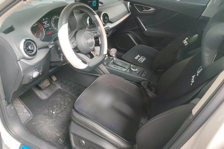 Used Audi Q2L 2023 35TFSI Fashion Dynamic Model Left Front Seat