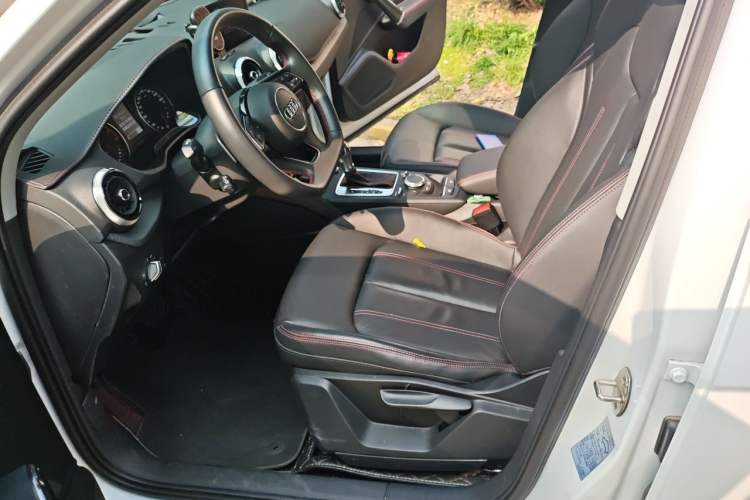Used Audi Q2L 2023 35TFSI Progressive Dynamic Edition Left Front Seat
