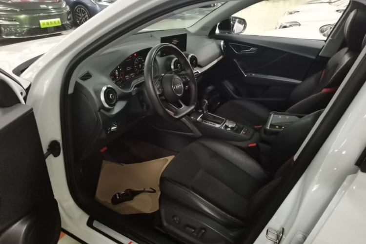 Used Audi Q2L 2023 35TFSI Luxury Dynamic Model Left Front Seat