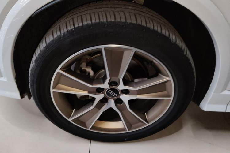 Used Audi Q2L 2023 35TFSI Fashion Dynamic Model Left Front Wheel Hub