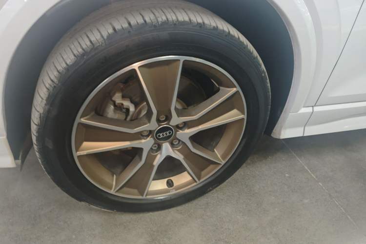 Used Audi Q2L 2023 35TFSI Fashion Dynamic Model Left Front Wheel Hub